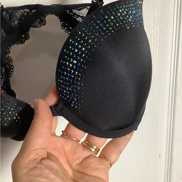 La Senza Beyond Sexy convertible front closure bra with rhinestones - Picture 6 of 15